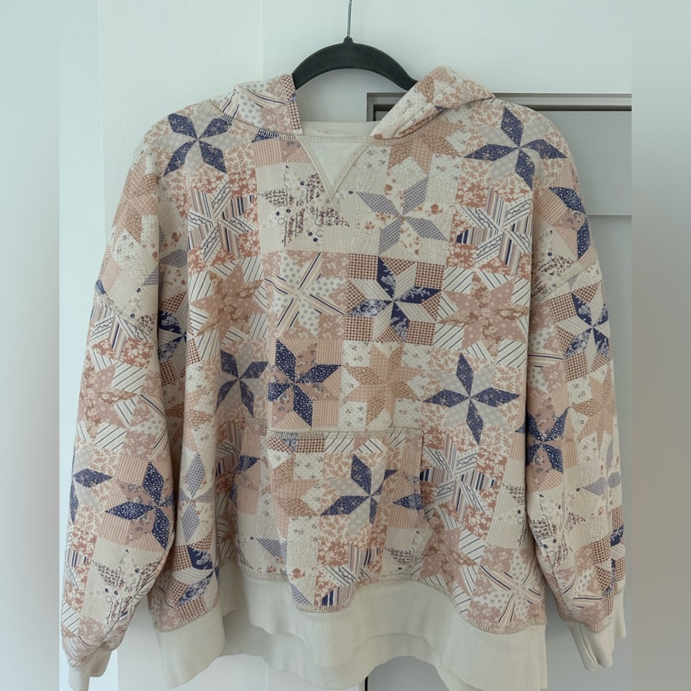 American eagle quilt print hoodie. Size large